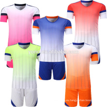 Personaliza tu logotipo equipo de fútbol uniforme de alta calidad barato en blanco camiseta de punto